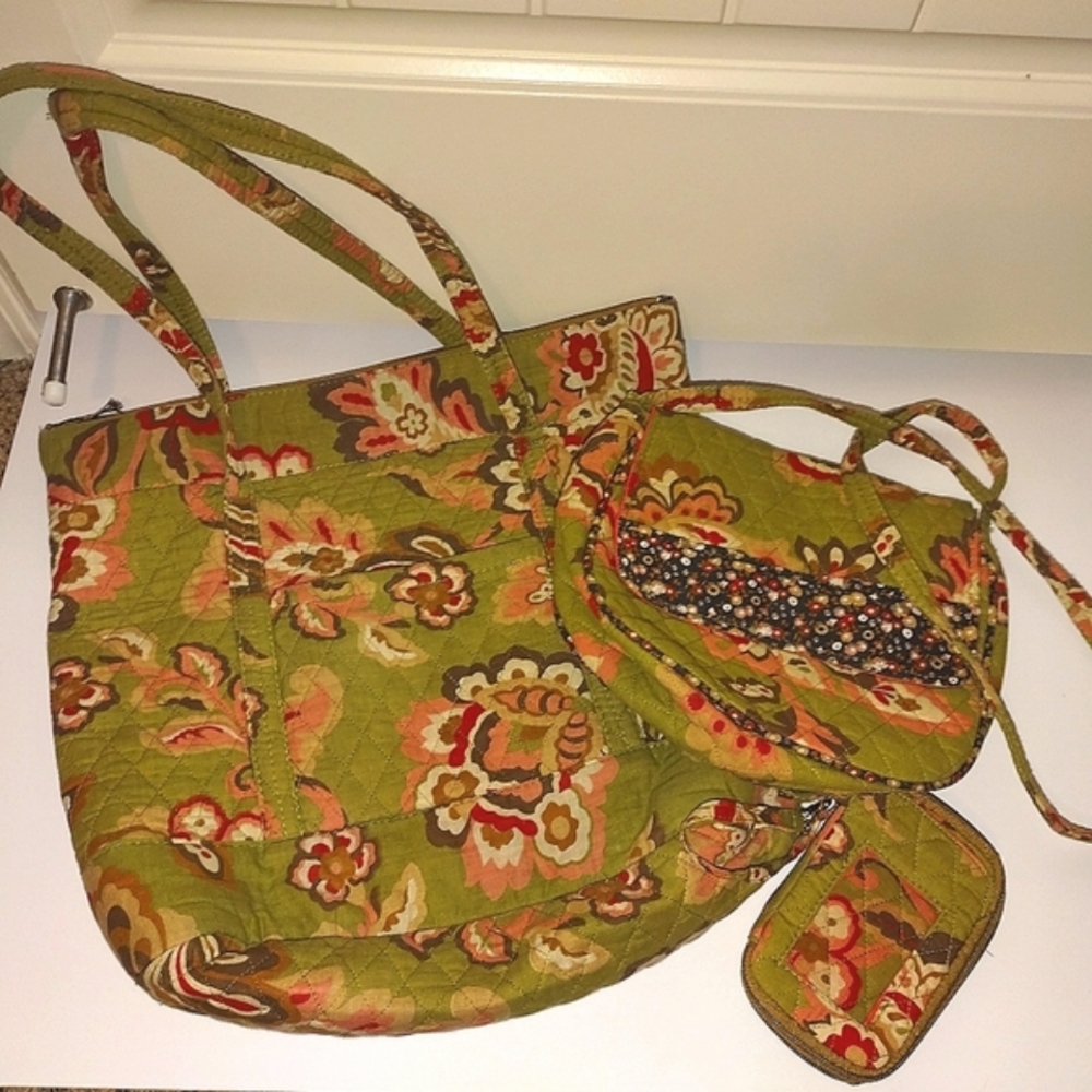 Three piece quilted purse set